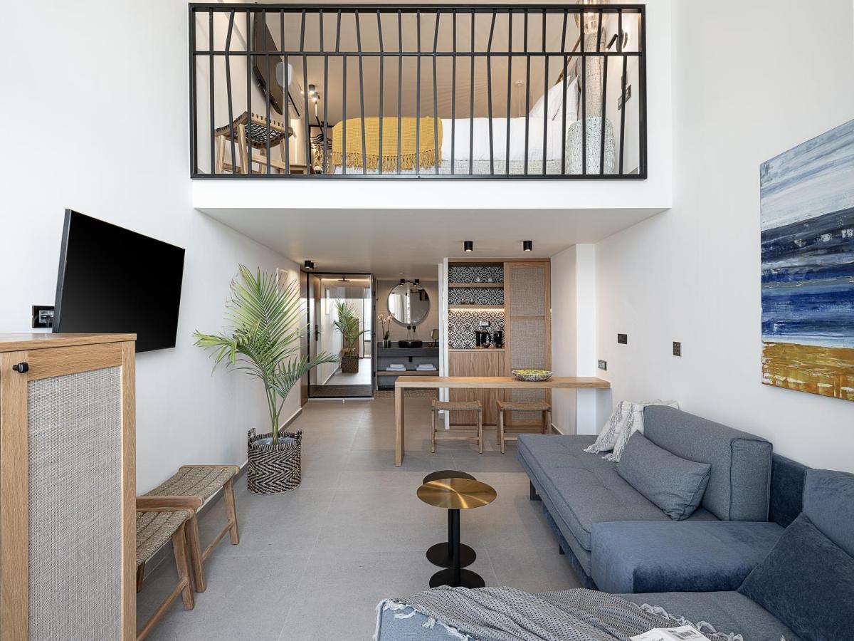 Calla Luxury Seafront Suites Rethymno  ภายนอก รูปภาพ