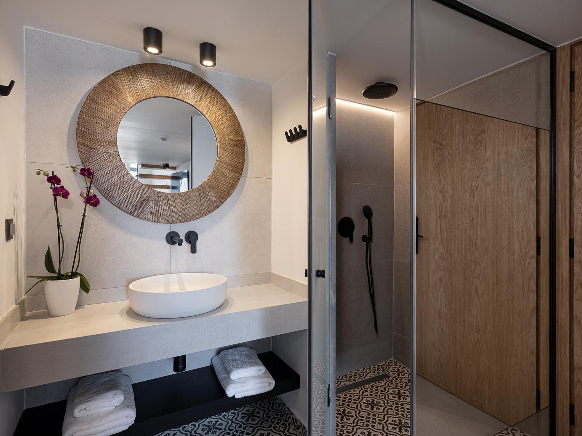 Calla Luxury Seafront Suites Rethymno  ภายนอก รูปภาพ