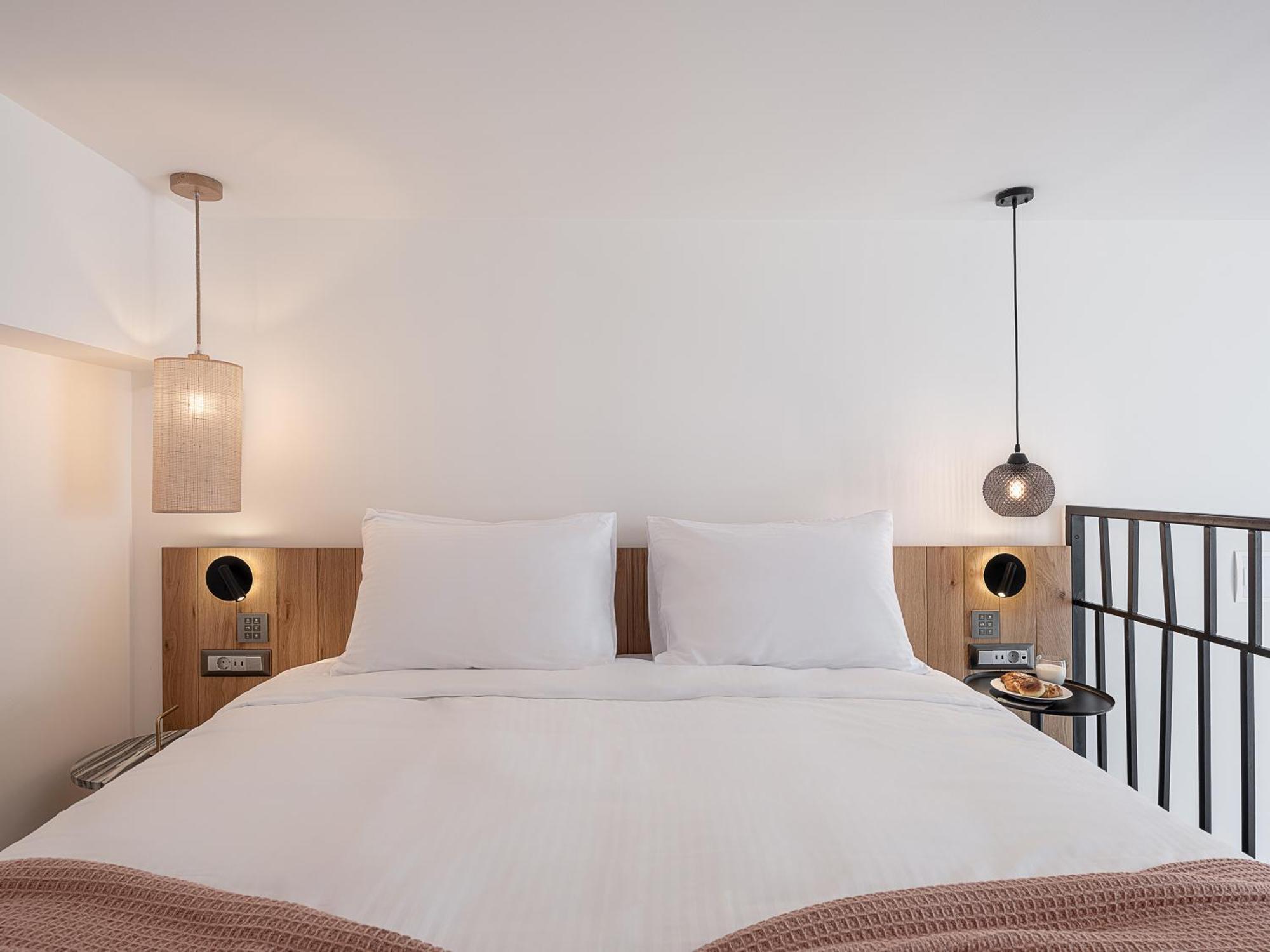 Calla Luxury Seafront Suites Rethymno  ภายนอก รูปภาพ